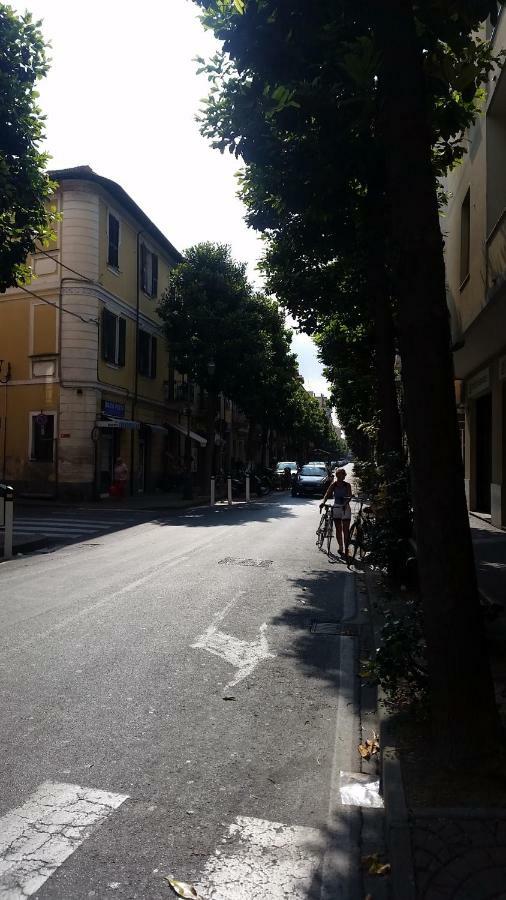 In Vacanza Da Marinella アルベンガ エクステリア 写真